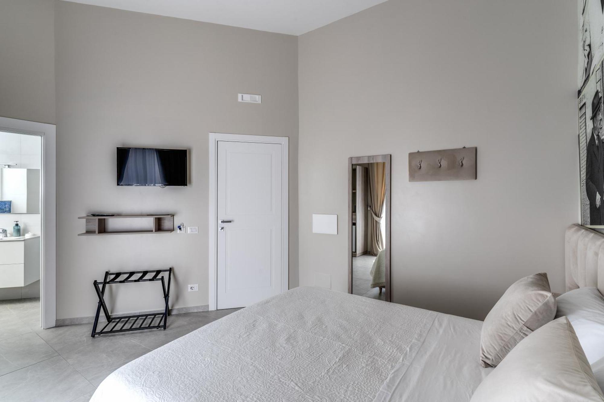 Av Rooms Napoli Exterior photo